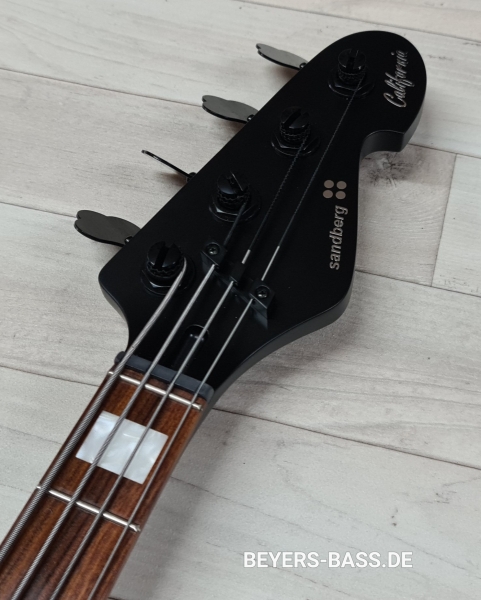 Sandberg California II VS4 Custom 3-EQ, Open Pore Black