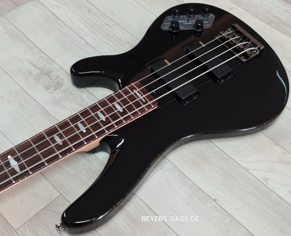 Yamaha TRB 1004 J Black