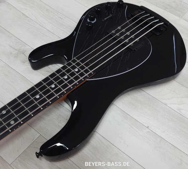 Sterling by Music Man Dark Ray 5, Black