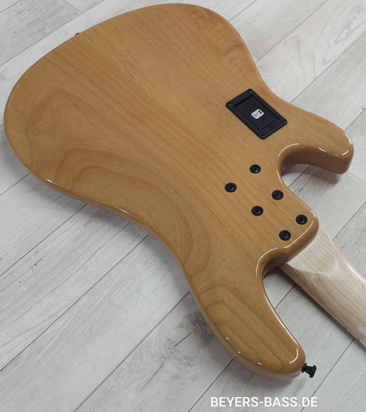 Sandberg California II VM4 MN, Natural Highgloss