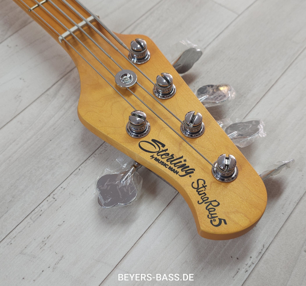 Sterling by Music Man StingRay Ray25 Classic, Olympic White