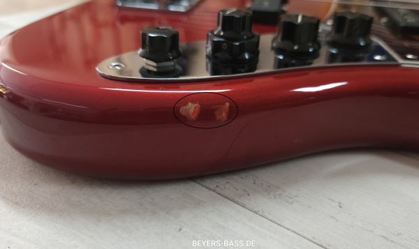 Fender Deluxe Active Jazz Bass V, Candy Apple Red, 2nd Hand