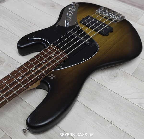 Preview: Sandberg California II TM5 Superlight Roasted Neck, Open Pore Tobacco Sunburst, 2nd Hand