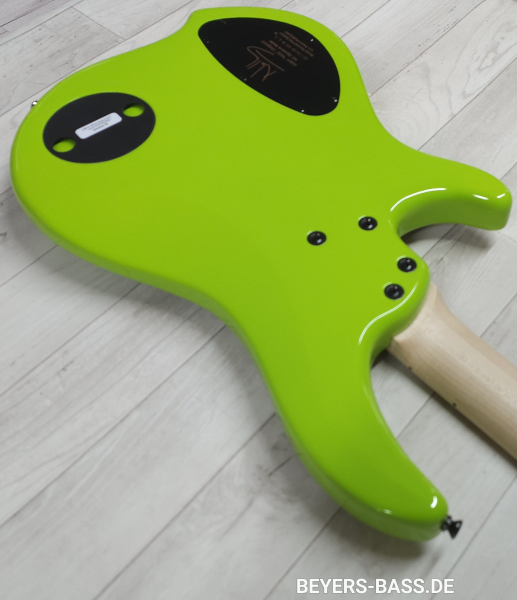 Dingwall NG3 4-String Nolly, Ferrari Green, Signature