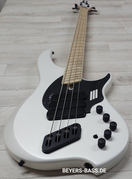 Dingwall NG3 4-String Nolly, Ducati Pearl White, Signature
