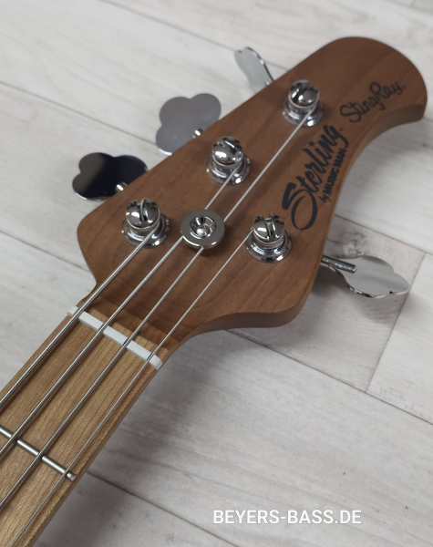 Sterling by Music Man StingRay Ray34 HH, Pearl White, B-Ware