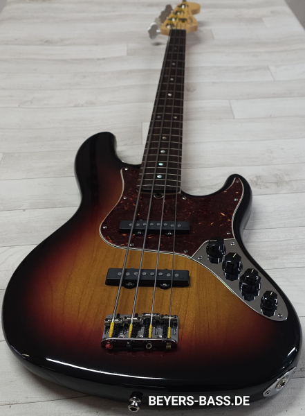 Fender American Deluxe Jazz Bass Fretless RW, 3-Color Sunburst, 2nd Hand