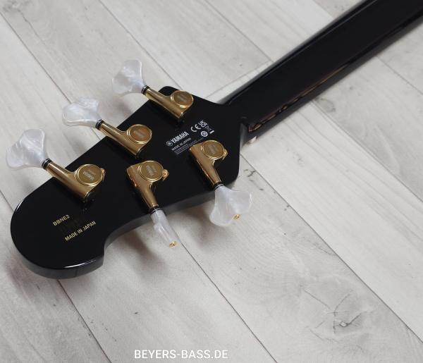 Yamaha BBNE2 Nathan East, Black Highgloss, Signature
