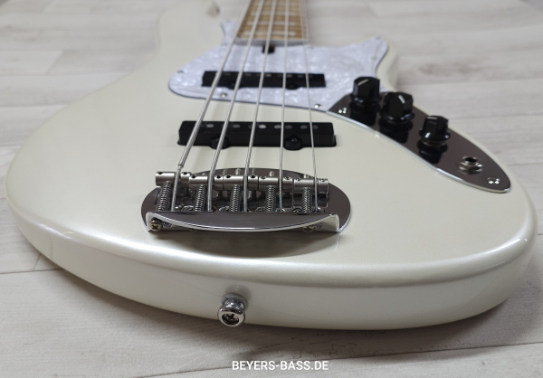 Preview: Lakland Skyline Darryl Jones 5 SDJ5 MN WP White Pearl, Signature