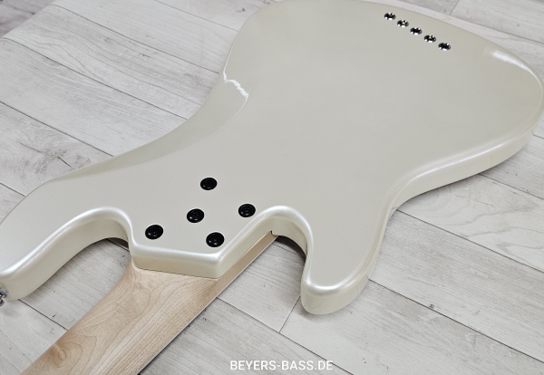 Lakland Skyline Darryl Jones 5 SDJ5 MN WP White Pearl, Signature