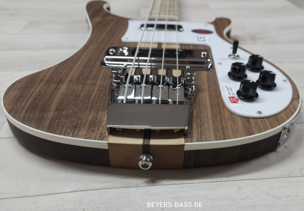 Preview: Rickenbacker 4030S Shortscale, Walnut, Limited Run
