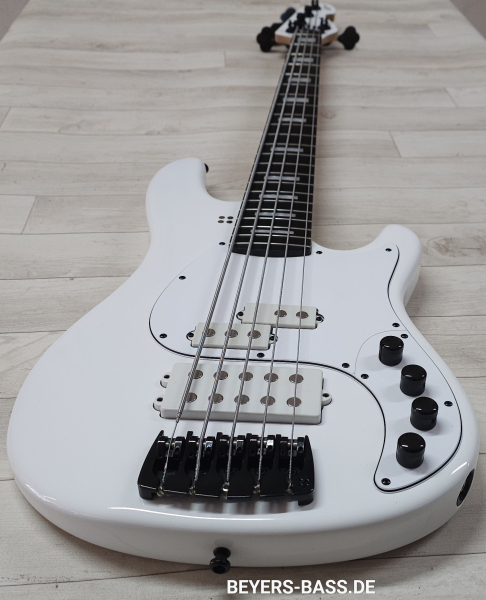 Sandberg California II VM5 Ebony, Highgloss Custom Color Polar White