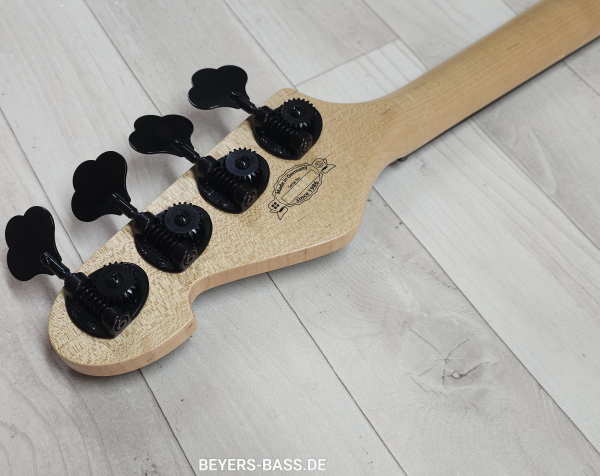 Sandberg California II VM4 Ebony, Black Highgloss