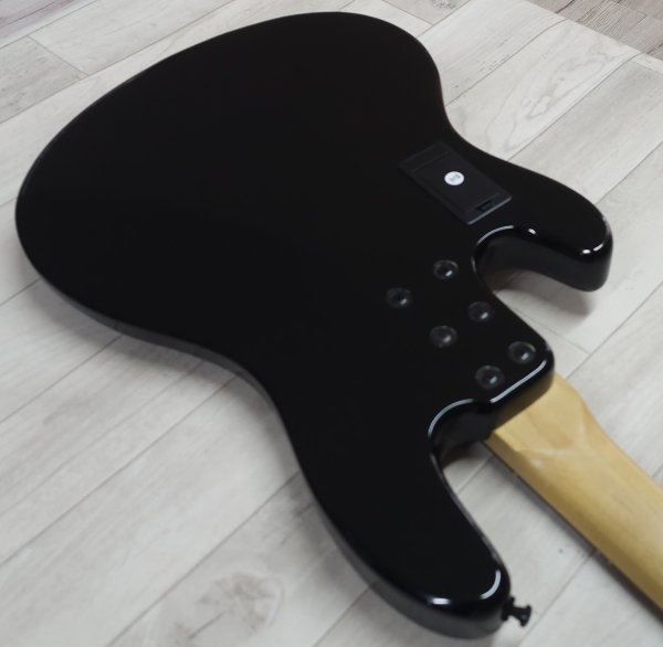Sandberg Electra TT4 RW, Black Highgloss, Demo