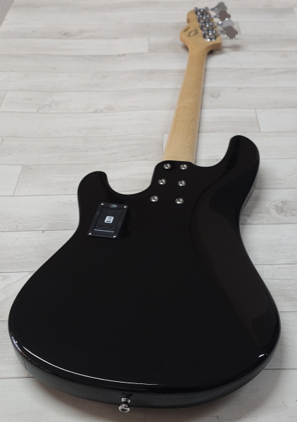 Sandberg California II VS4 Lionel Shortscale Greenline Custom, Highgloss Black