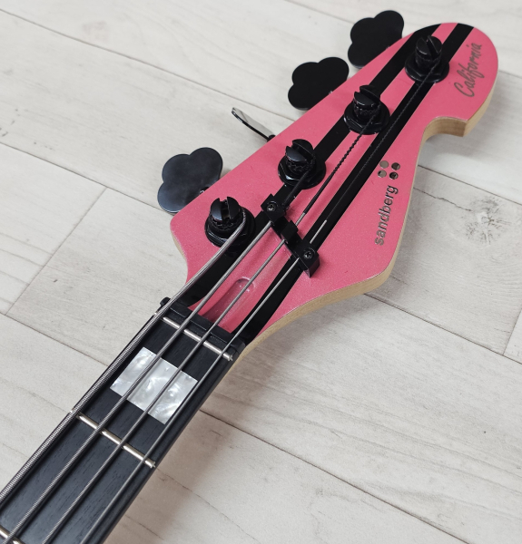 Sandberg California II VM4, Custom Color Pink Metallic Highgloss+Black Stripes