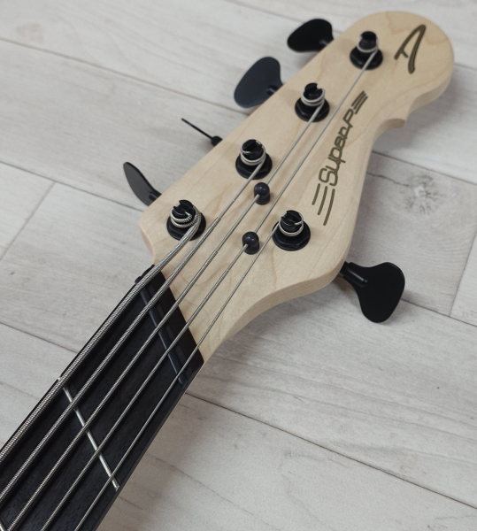 Dingwall SP1 5-String, Black Highgloss