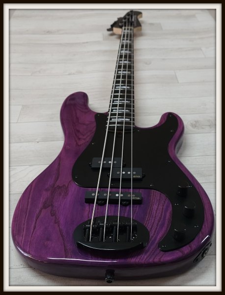 Lakland Skyline 44-64 Custom GZ Geezer Butler, Translucent Purple Gloss