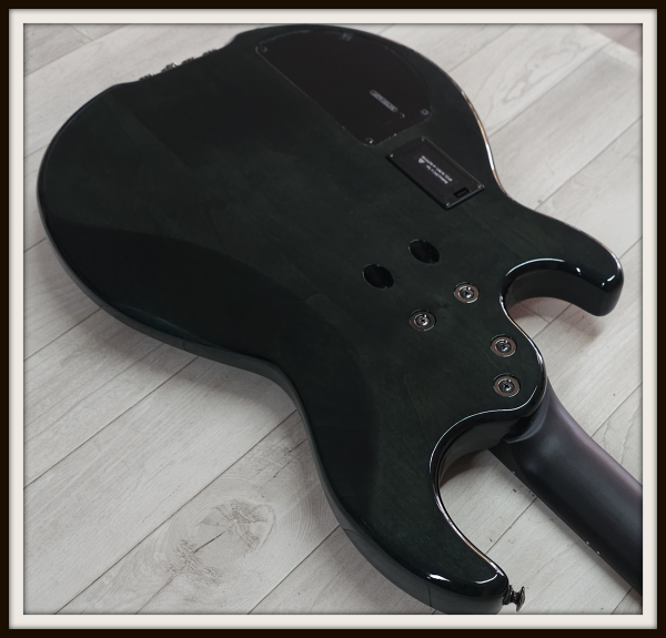 Yamaha BB734A IDB, Indigo Blue