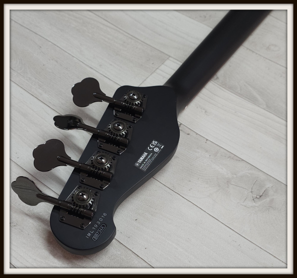 Yamaha BB734A IDB, Indigo Blue