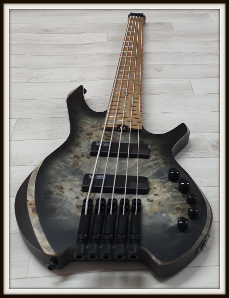 Cort Artisan Series Space 5 Headless, Star Dust Black *B-Ware*