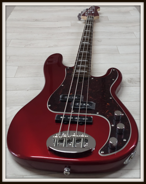 Lakland Skyline 44-64C Custom, Candy Apple Red Gloss