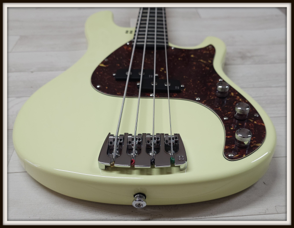 Preview: Sandberg Electra VS4 RW, Creme Highgloss
