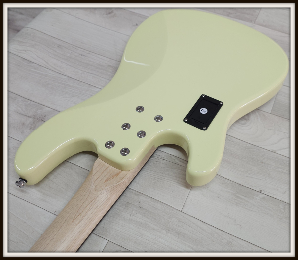 Sandberg Electra VS4 RW, Creme Highgloss