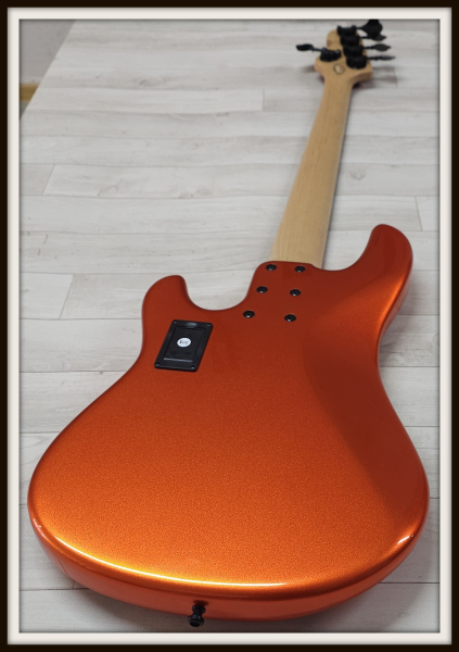 Sandberg California II VM5 Custom, Orange Metallic Highgloss + Black Stripes