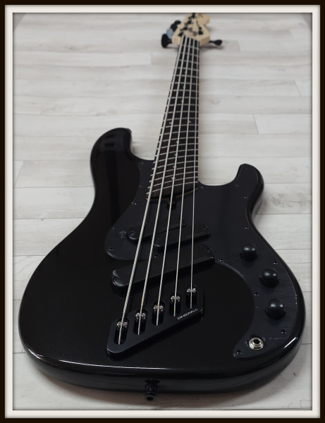 Dingwall SP1 5-String, Black Highgloss