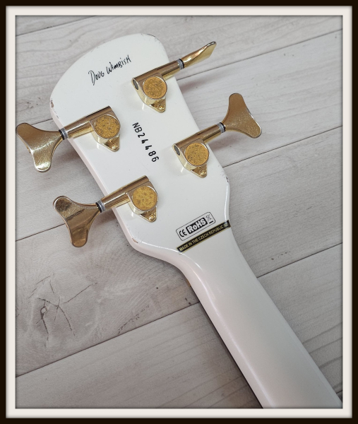 Spector Euro 4 Artist Doug Wimbish, White Relic, Signature
