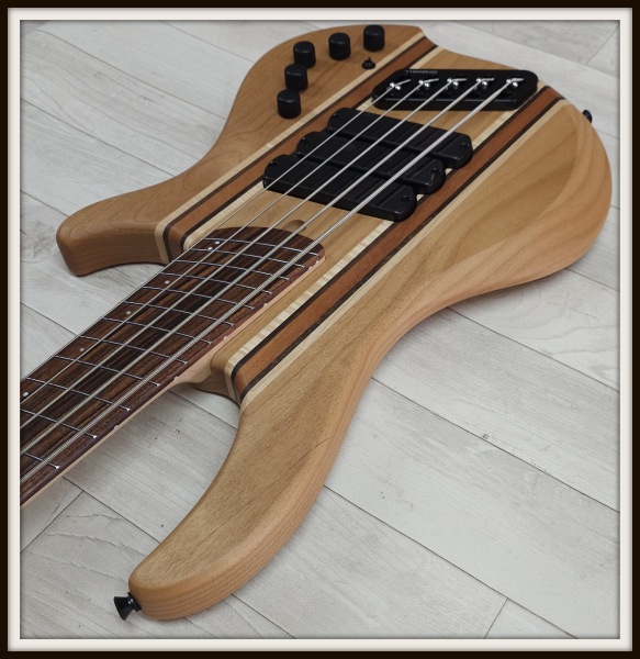 Preview: Dingwall AW3 5-String Amos Williams Combustion, Matte Natural, Signature, Limited Edition
