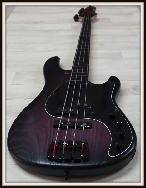 Sandberg California II VT4 Ebony Fretless, Open Pore Violetburst