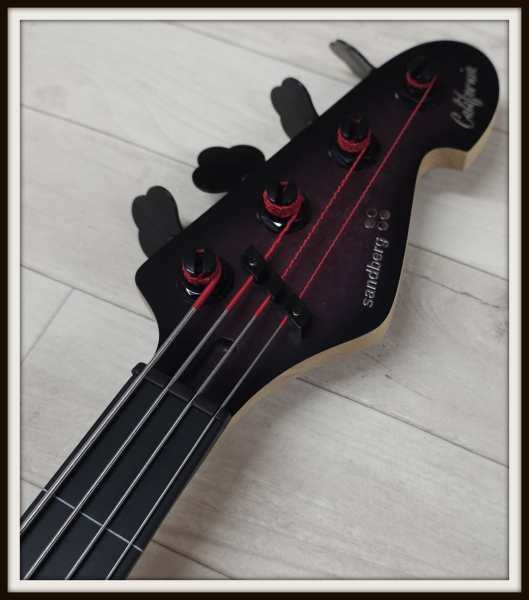 Sandberg California II VT4 Ebony Fretless, Open Pore Violetburst