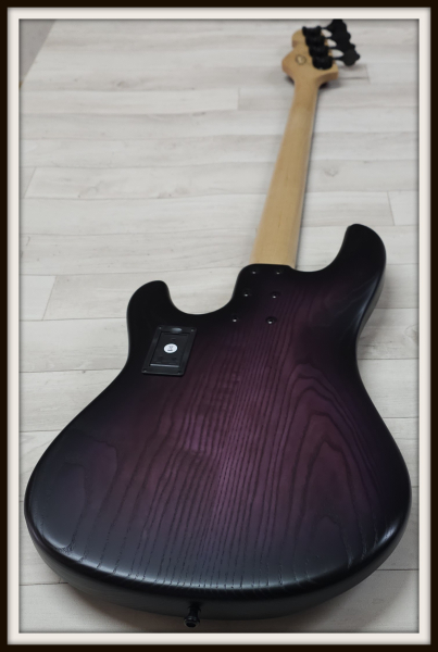 Sandberg California II VT4 Ebony Fretless, Open Pore Violetburst