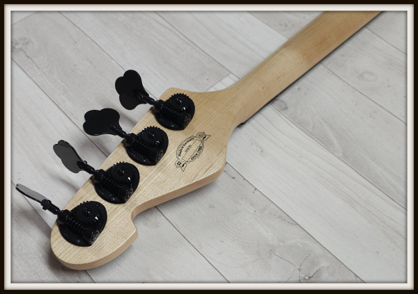 Sandberg California II VT4 Ebony Fretless, Open Pore Violetburst