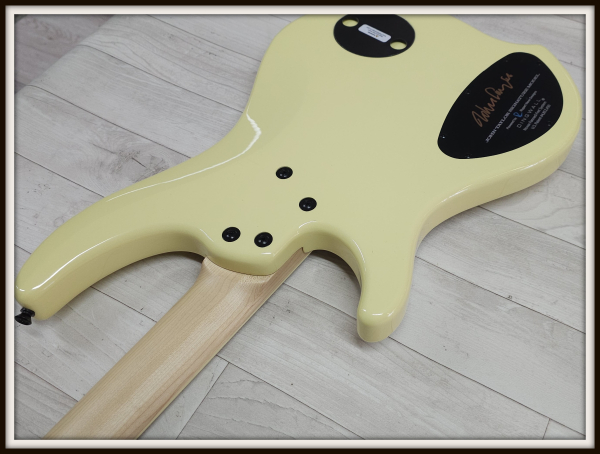 Dingwall JT3 John Taylor 4-String, Primrose