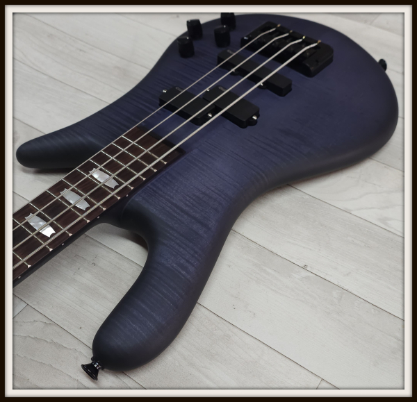 Preview: Spector Euro 4 LX Neck-Thru, Nightshade Matte *2nd Hand*