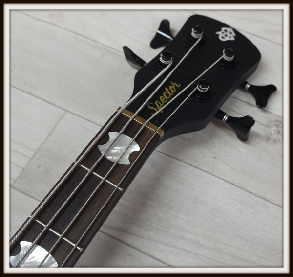 Spector Euro 4 LX Neck-Thru, Nightshade Matte *2nd Hand*