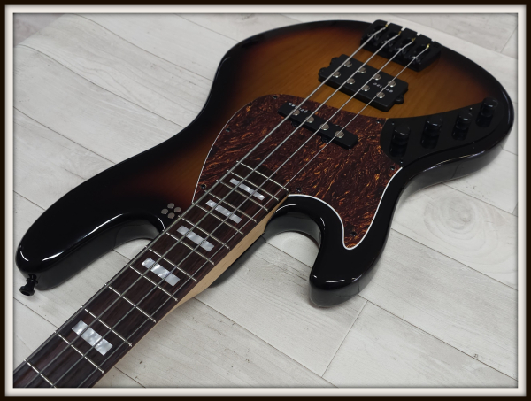 Preview: Sandberg California II TM4 RW, Highgloss 3-Tone-Sunburst, Linkshänder