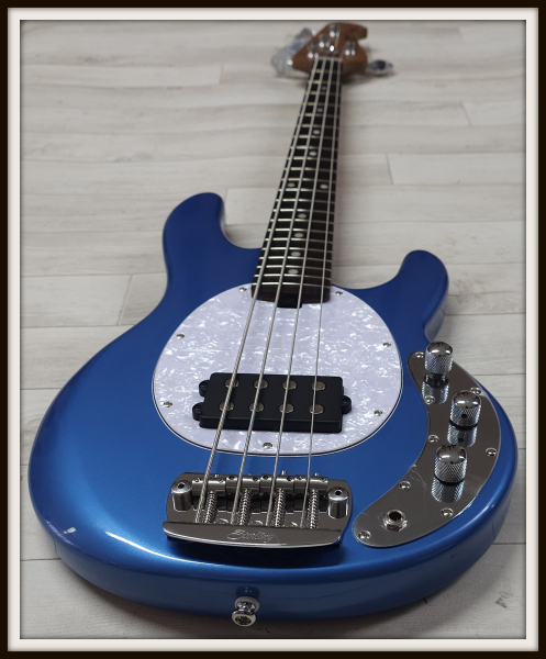 Sterling by Music Man Stingray SS4 Shortscale, Toluca Lake Blue