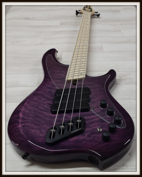 Dingwall Combustion CN3-UV4M 4-String Nashville, Ultraviolet Burst