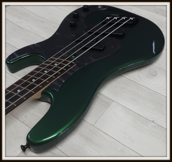 Preview: Dingwall SP1 4-String, Dark Candy Green