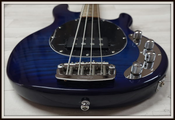 Preview: Sterling by Music Man StingRay Ray34 H FM, Neptune Blue