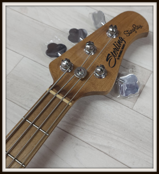 Sterling by Music Man StingRay Ray34 H FM, Neptune Blue