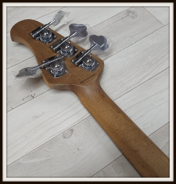 Sterling by Music Man StingRay Ray34 H FM, Neptune Blue