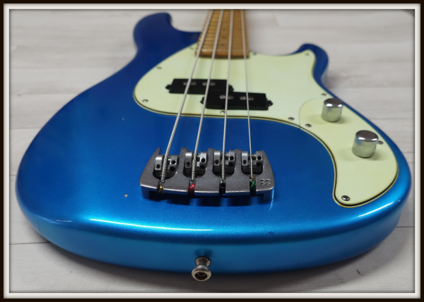Preview: Sandberg California II VS4 Lionel Birdseye Maple Shortscale, Soft Aged Lake Placid Blue *2nd Hand*