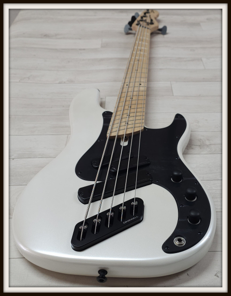 Dingwall SP1 MN 5-String, Ducati White