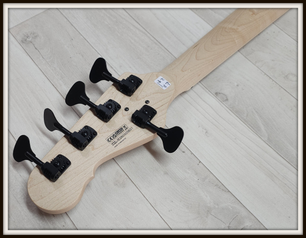 Dingwall SP1 MN 5-String, Ducati White