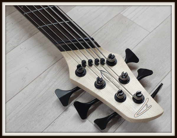 Dingwall Combustion Rosewood 6-String, Vintage White, Limited Edition
